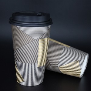 Taza de café desechable de papel de pared simple